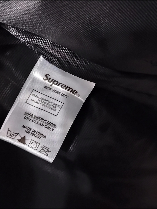Supreme Black Faux Fur Jacket with White Trim Small - Picture 4 of 6